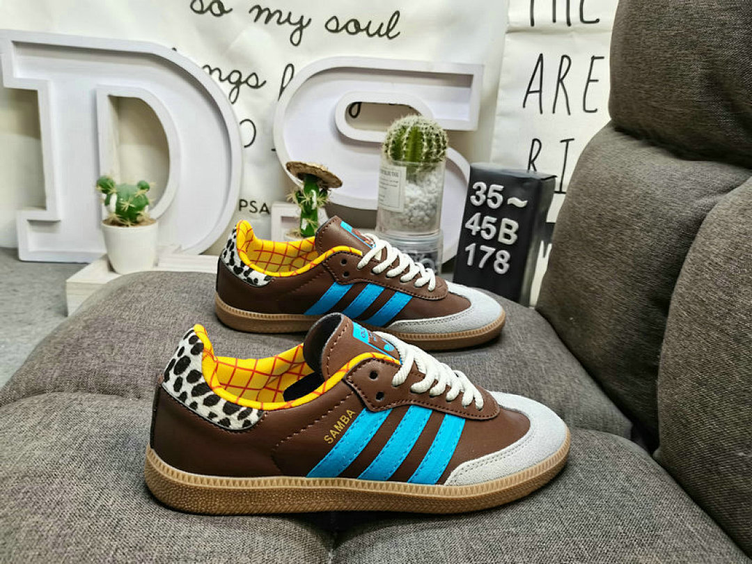 ADIDAS HE-7001