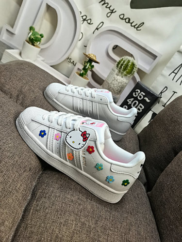 adidas HE7005 $49.85