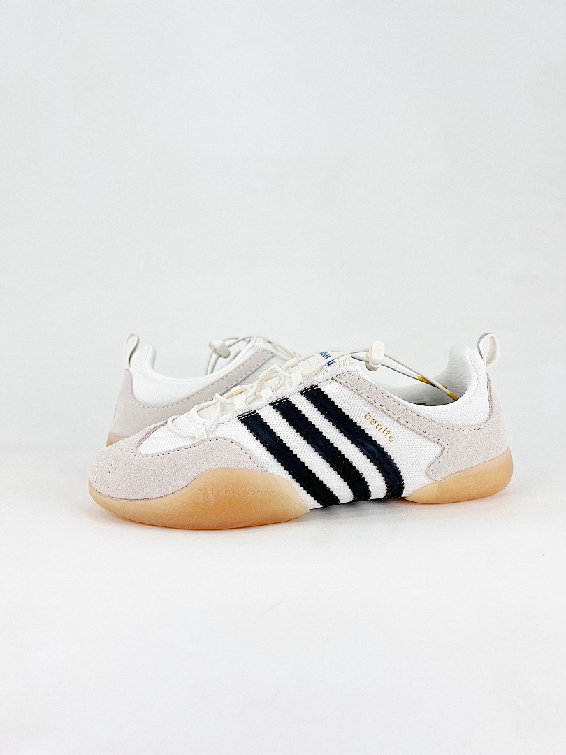 ADIDAS HE7230 $50