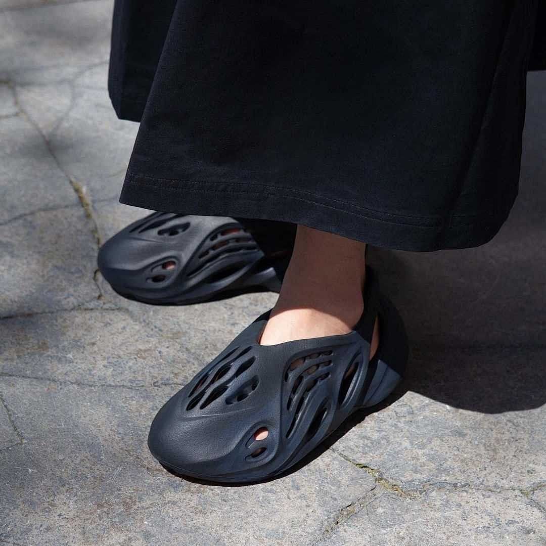 Adidas Yeezy Foam RNNR MXT Moon · 3461 — תמונה 36