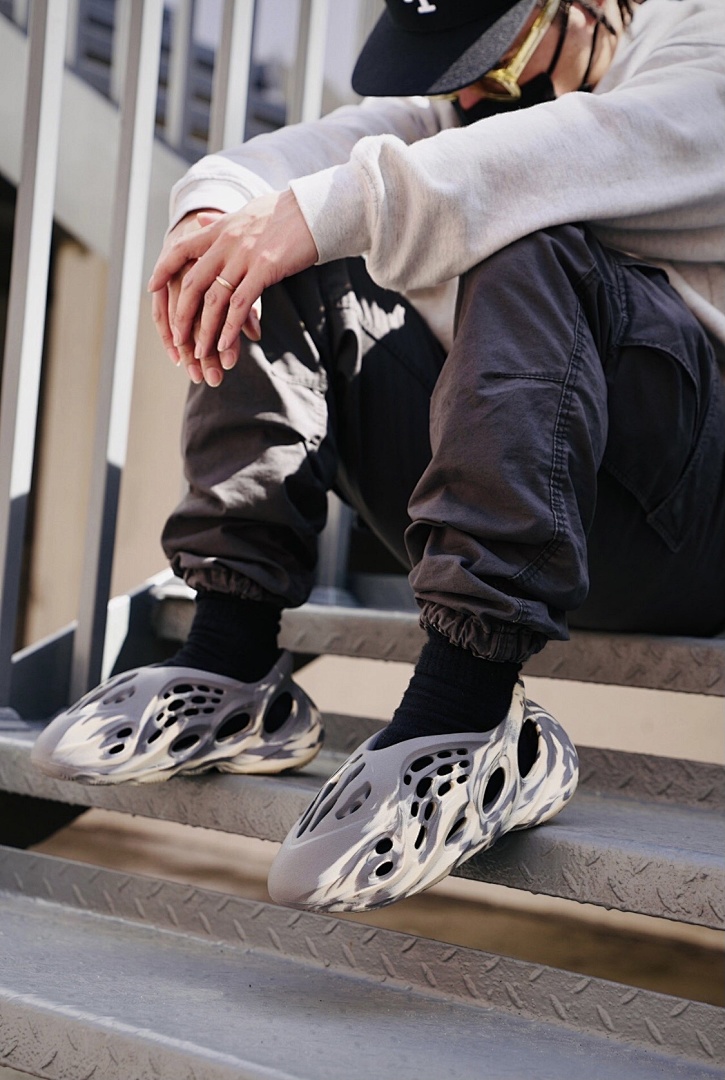 Adidas Yeezy Foam RNNR MXT Moon · 3461 — תמונה 49
