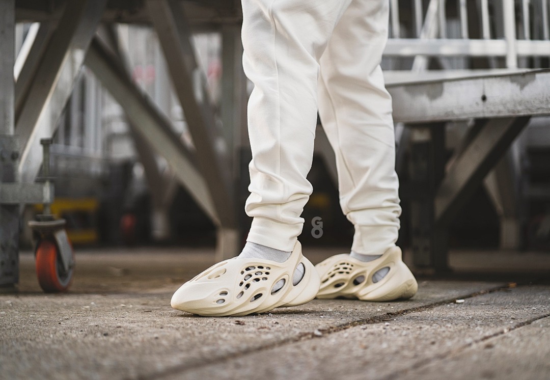Adidas Yeezy Foam RNNR MXT Moon · 3461 — תמונה 41