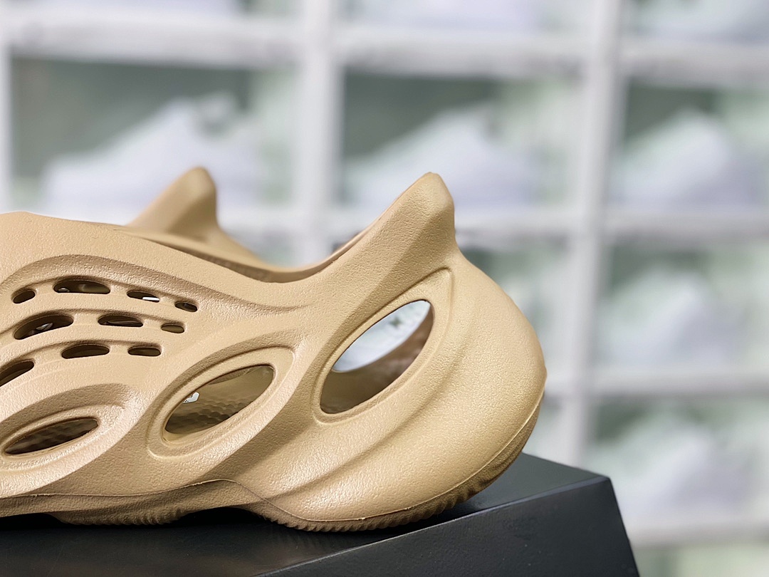 Adidas Yeezy Foam RNNR MXT Moon · 3461 — תמונה 10