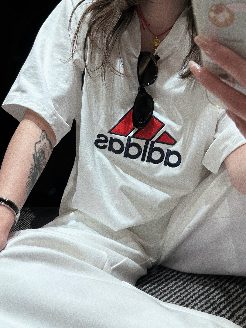Adidas Badge of Sport Tee · A3254 — תמונה 34