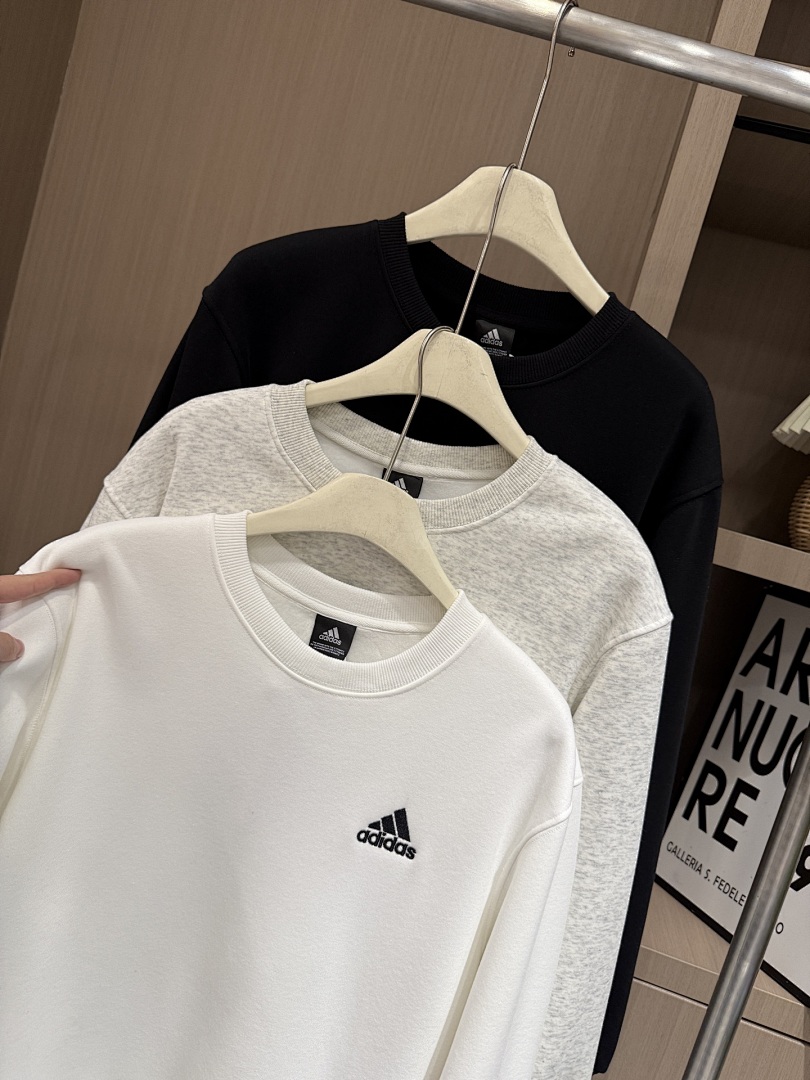 Adidas — סווטשירט · A2825 — תמונה 32
