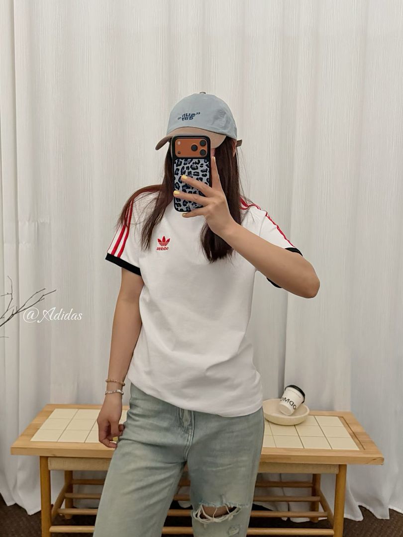 Adidas Adicolor Classics 3-Stripes Tee · A3079 — תמונה 25
