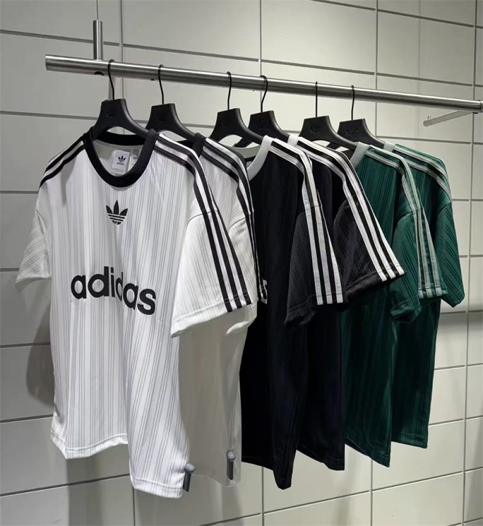 Adidas Adicolor Tee · A3255 — תמונה 28