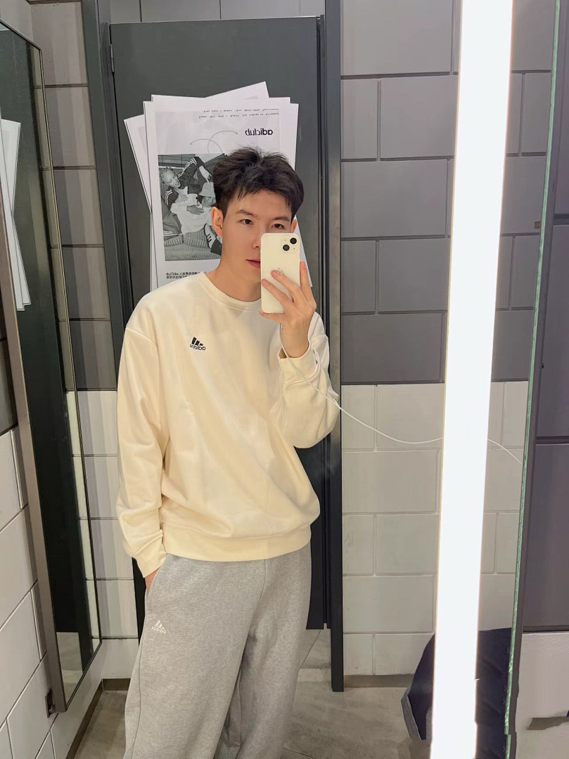 Adidas — סווטשירט · A2825 — תמונה 10
