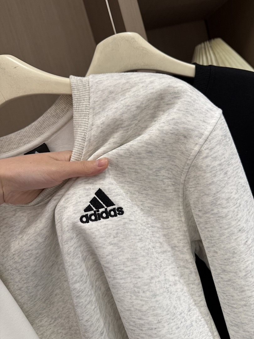 Adidas — סווטשירט · A2825 — תמונה 28