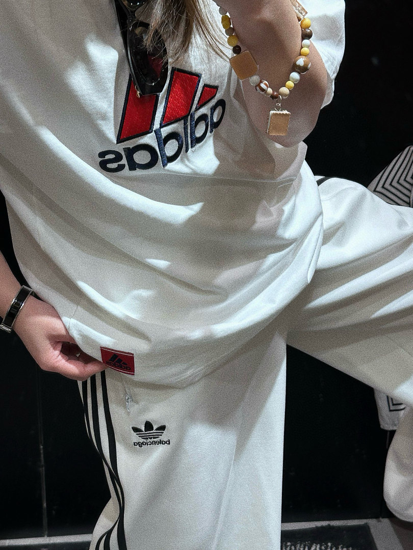 Adidas Badge of Sport Tee · A3254 — תמונה 10