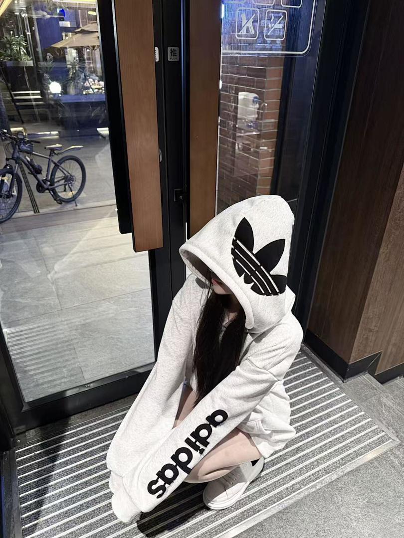 Adidas — סווטשירט וטרנינג · A2823 — תמונה 31