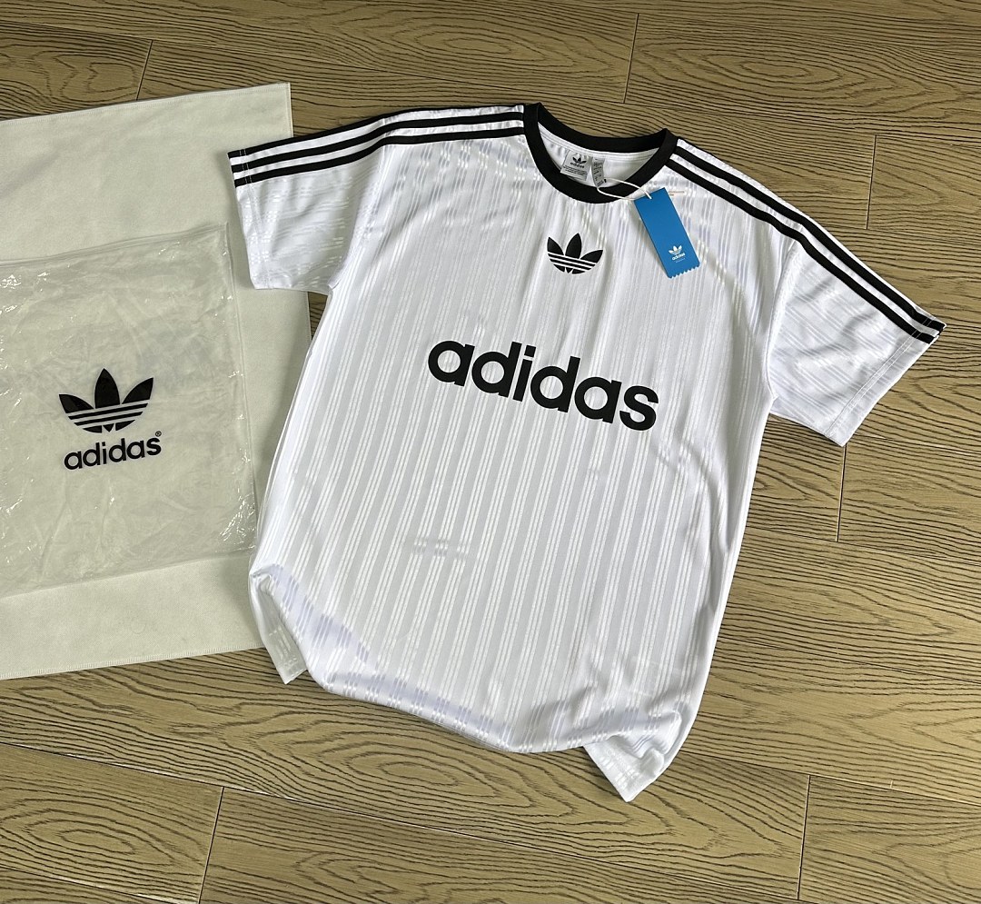 Adidas Adicolor Tee · A3255 — תמונה 3