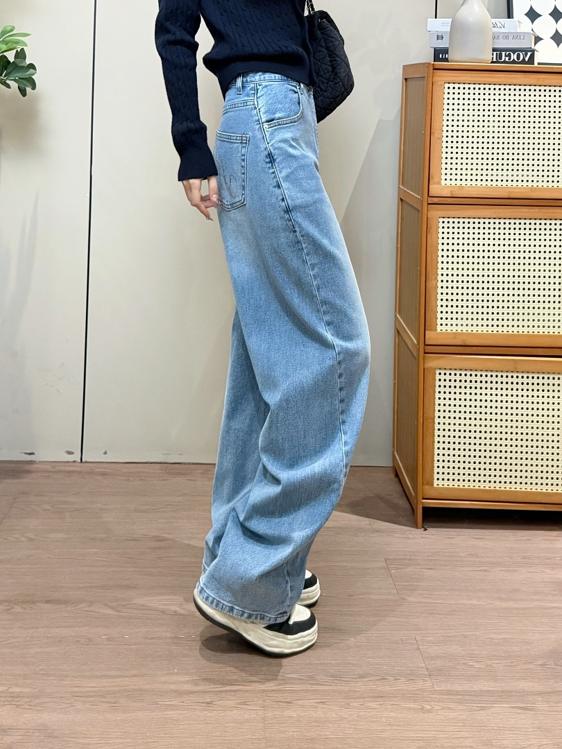 Alexander Wang Crystal Cursive Logo Blow Up · A3337 — תמונה 10