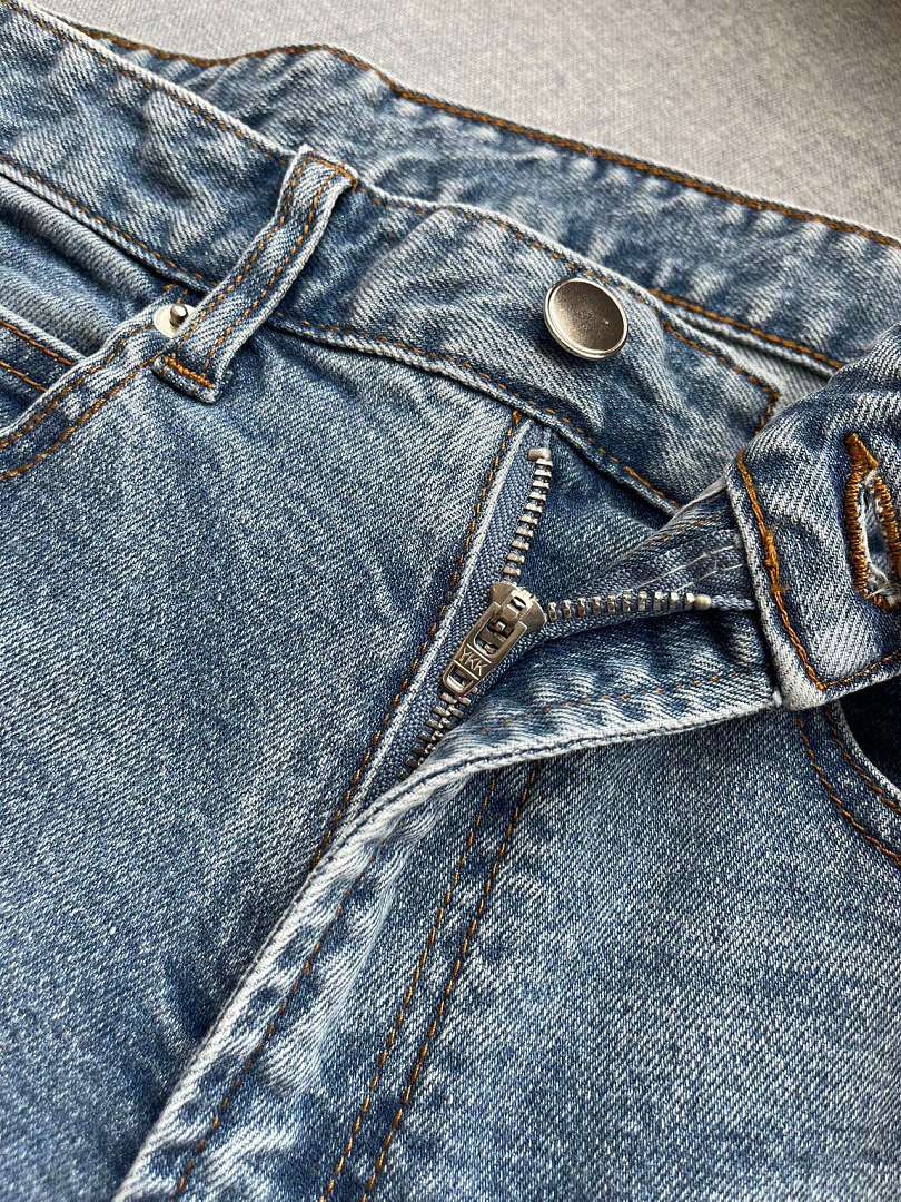 Alexander Wang Crystal Cursive Logo Blow Up · A3337 — תמונה 28