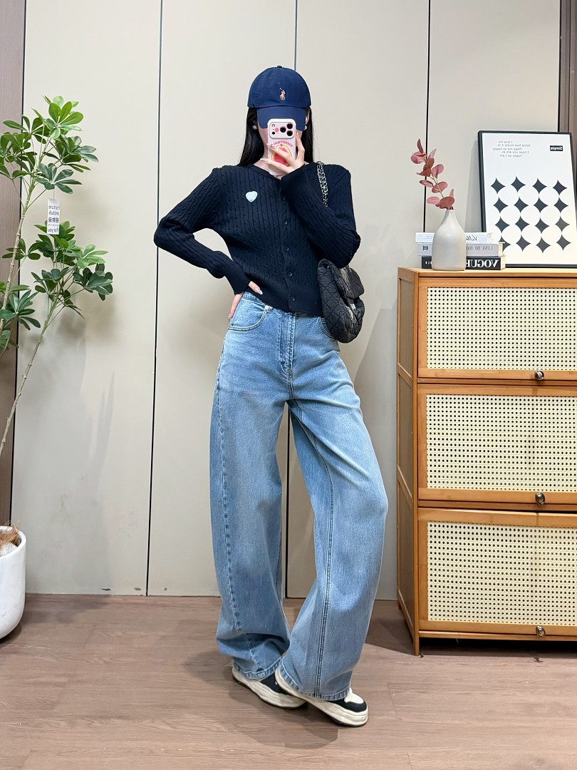 Alexander Wang Crystal Cursive Logo Blow Up · A3337 — תמונה 16