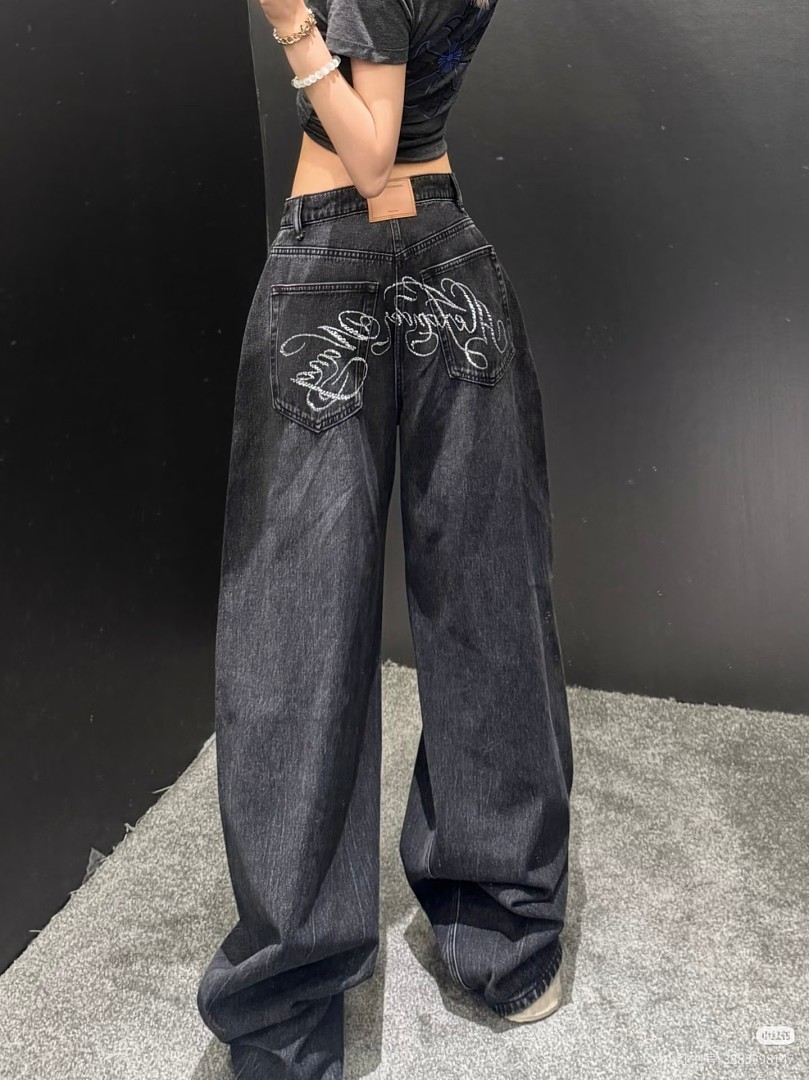 Alexander Wang Crystal Cursive Logo Blow Up · A3337 — תמונה 9