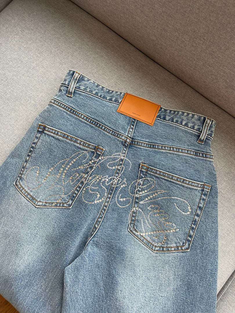 Alexander Wang Crystal Cursive Logo Blow Up · A3337 — תמונה 25