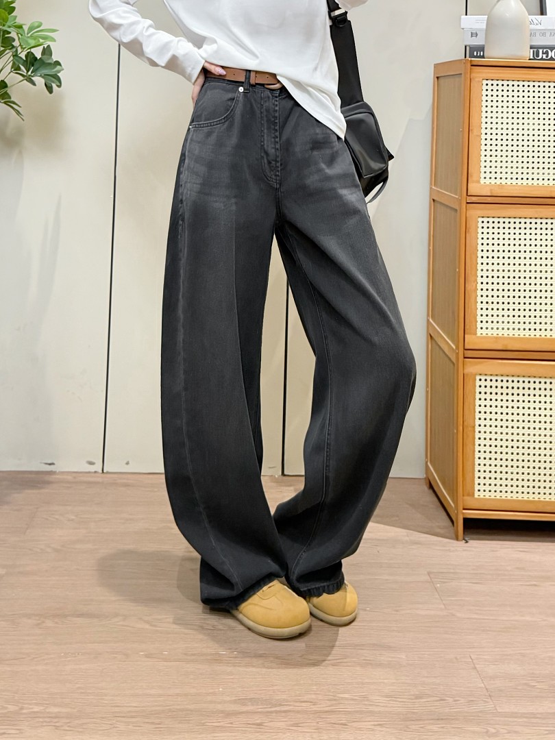 Alexander Wang Crystal Cursive Logo Blow Up · A3337 — תמונה 22