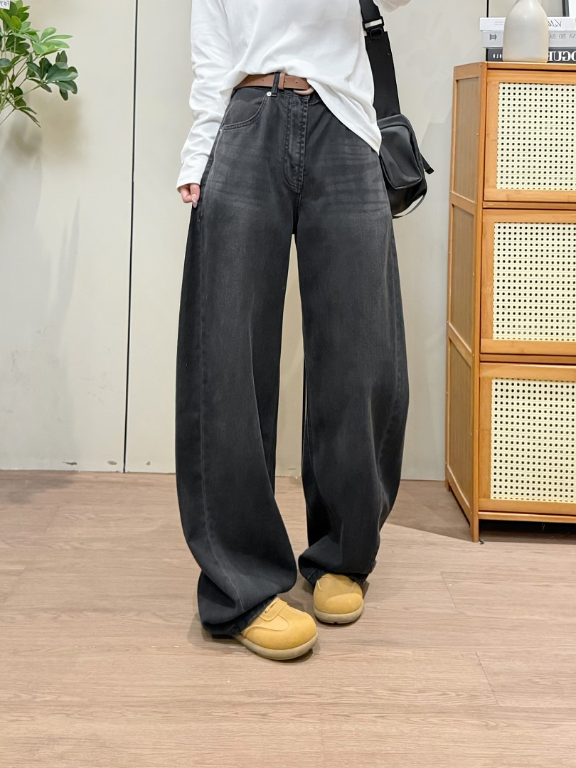 Alexander Wang Crystal Cursive Logo Blow Up · A3337 — תמונה 23