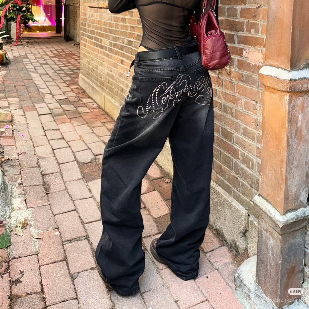 Alexander Wang Crystal Cursive Logo Blow Up · A3337 — תמונה 8