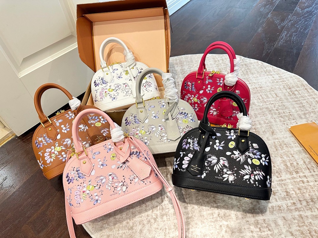 Louis Vuitton Alma BB · ZT13656
