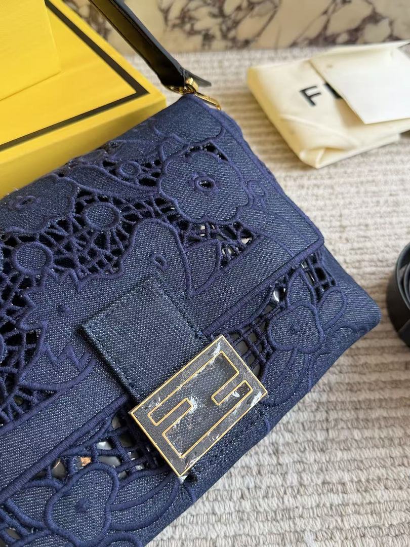 Fendi Mamma Baguette · ZT13808 — תמונה 4