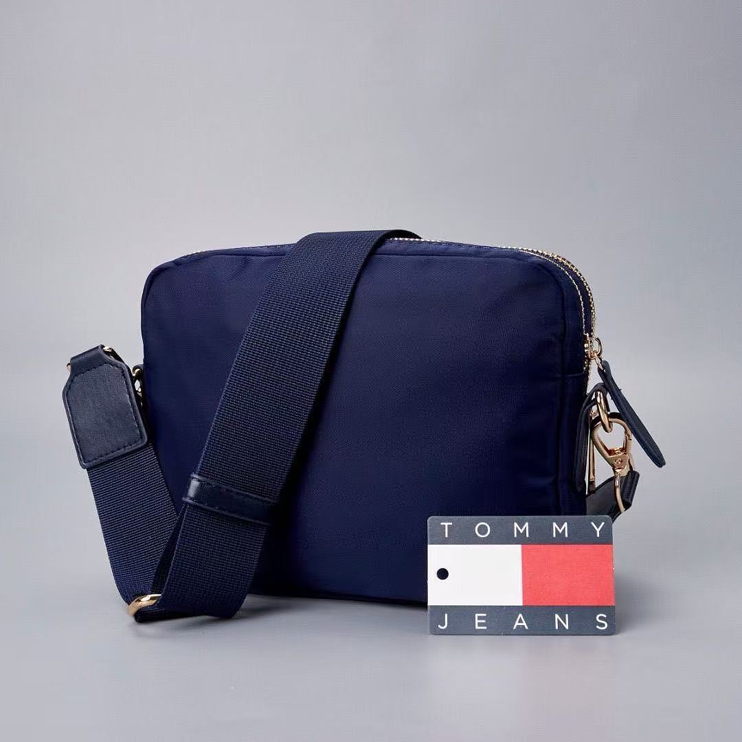 Tommy Hilfiger Signature Stripe Crossbody Bag · ZT13754 — תמונה 8