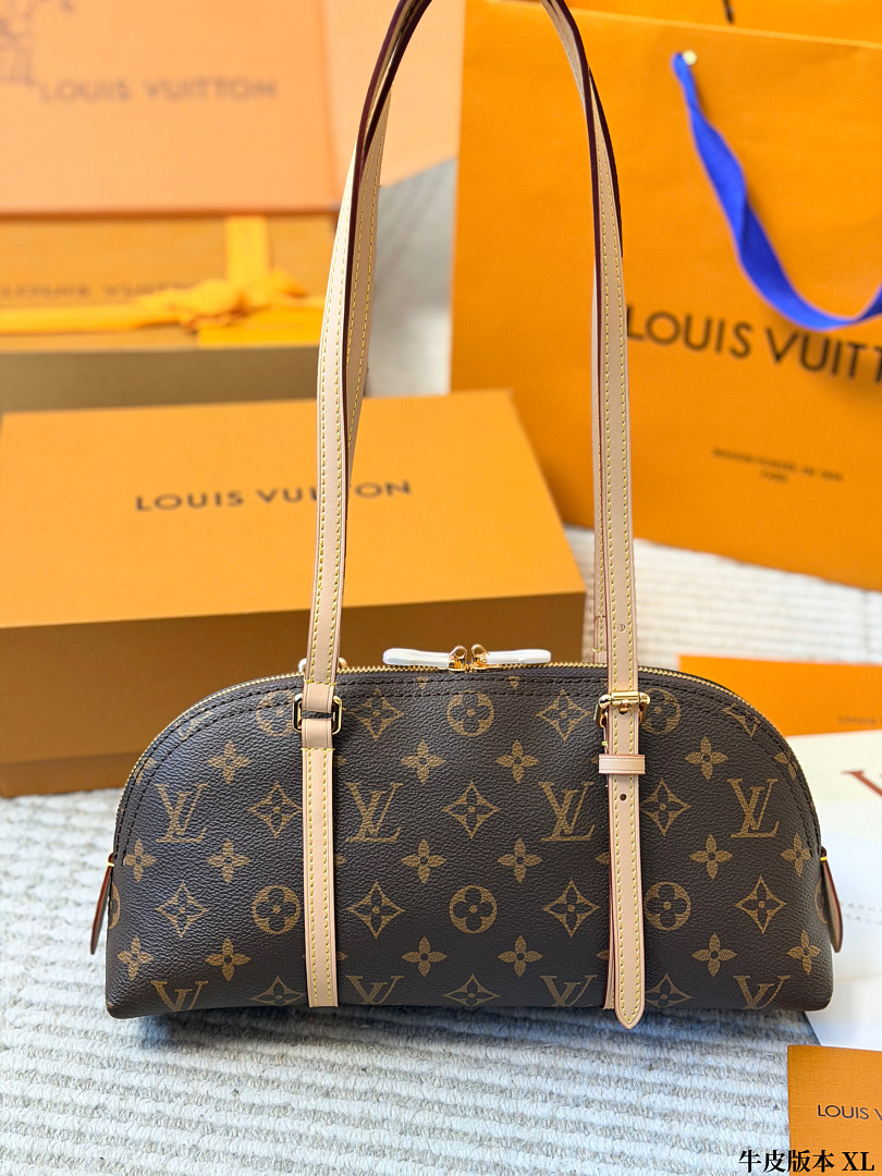 Louis Vuitton Squire East-West Monogram · ZT13988