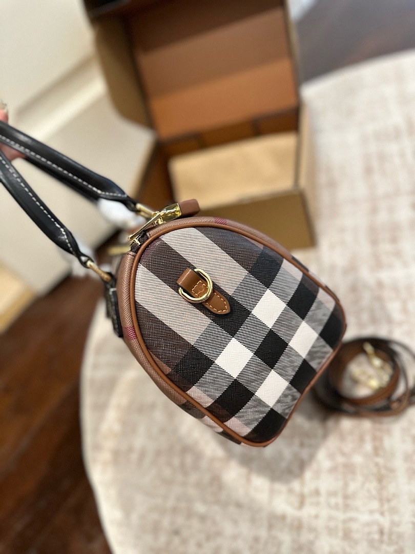Burberry Check Bowling Bag · ZT13992 — תמונה 29