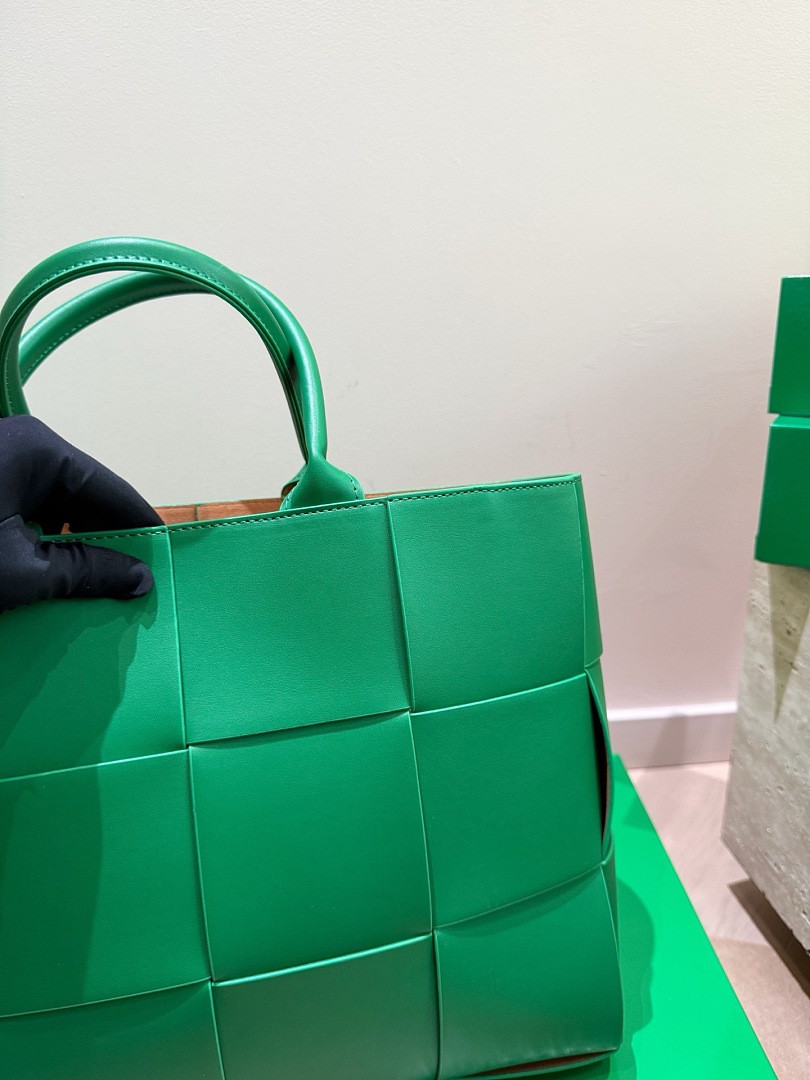 Bottega Veneta Arco Tote · ZT14239 — תמונה 9