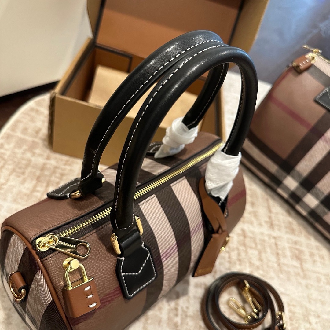 Burberry Check Bowling Bag · ZT13992 — תמונה 26