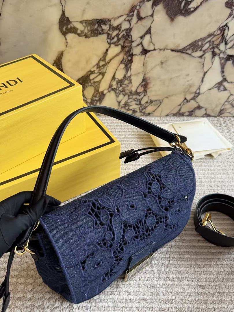 Fendi Mamma Baguette · ZT13808 — תמונה 3