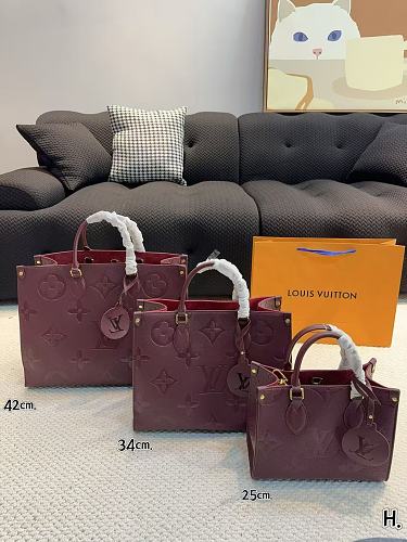 Louis Vuitton OnTheGo · ZT13755