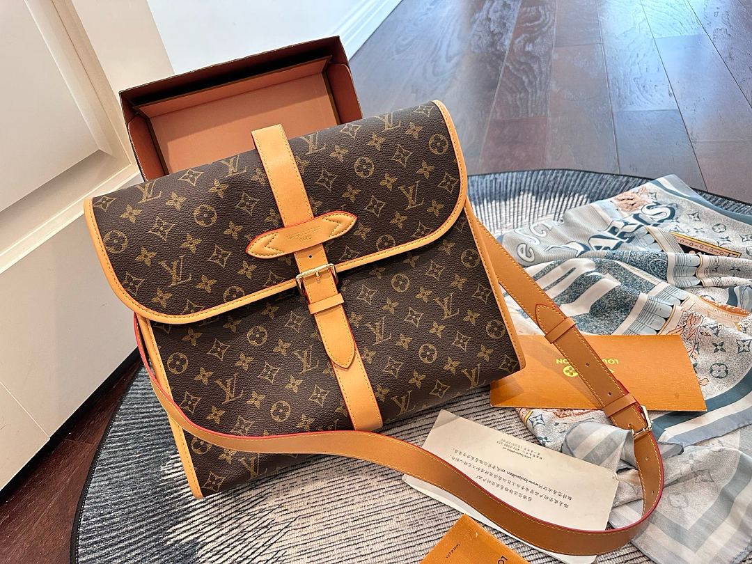 Louis Vuitton Saumur · ZT13996 — תמונה 10