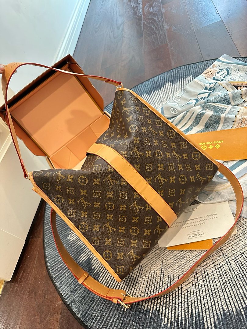 Louis Vuitton Saumur · ZT13996 — תמונה 4