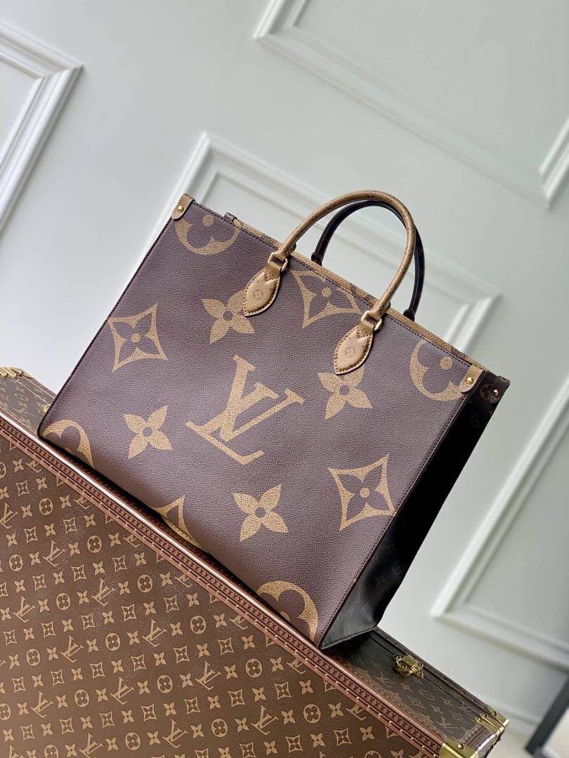 LV HE1365 $58.33