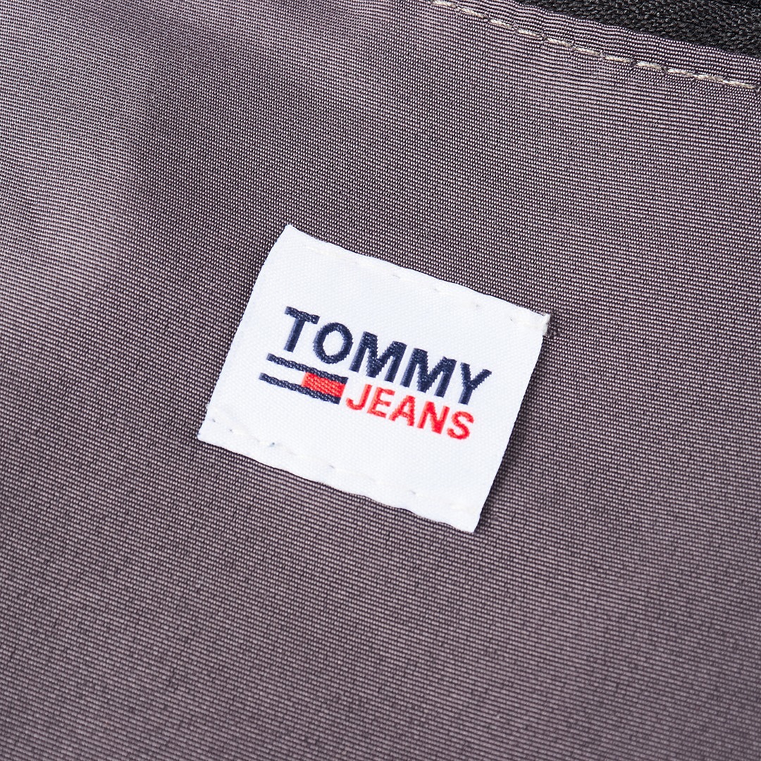 Tommy Hilfiger Tommy Jeans Denim Shoulder Bag · A3469 — תמונה 3