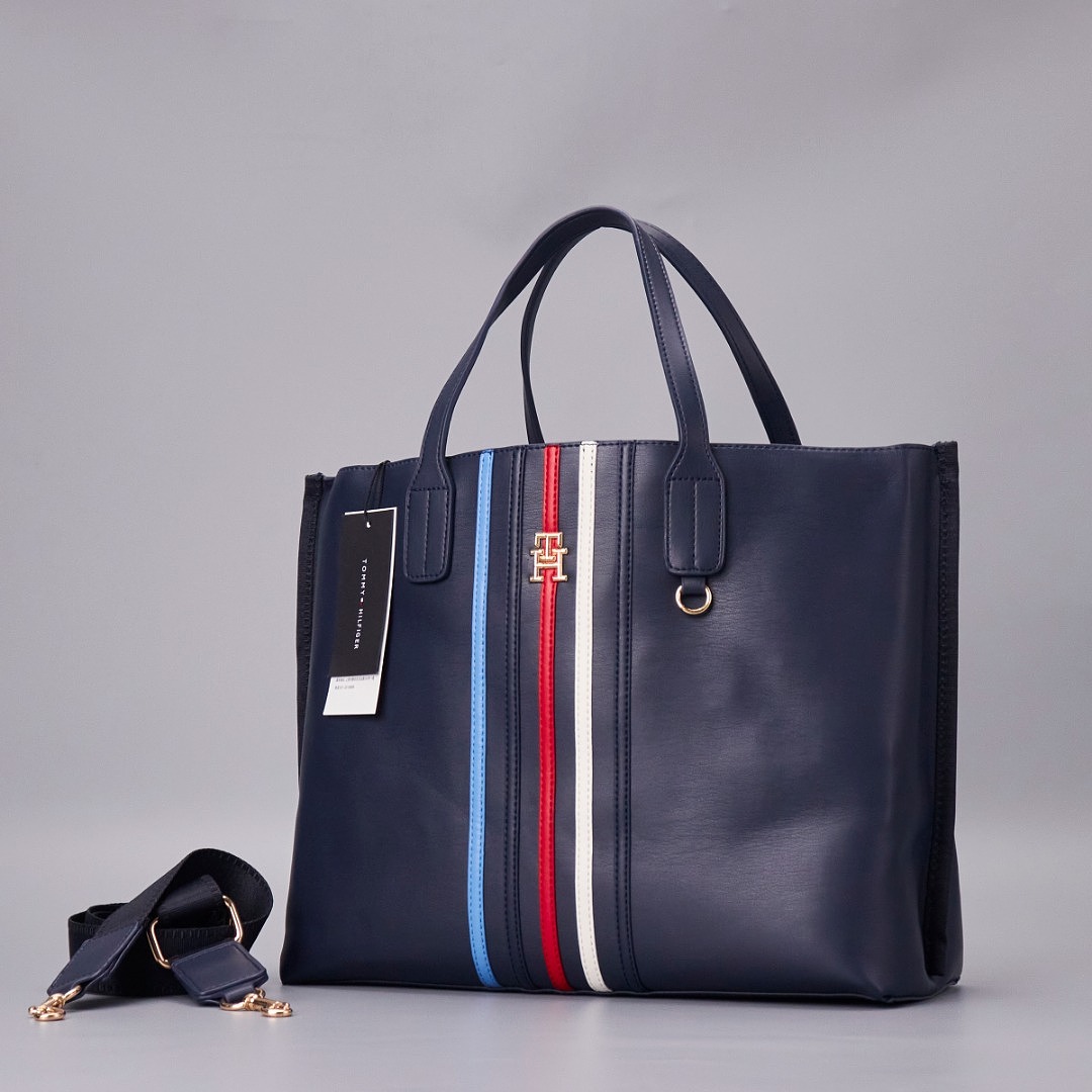 Tommy Hilfiger Signature Stripe Tote · A3340