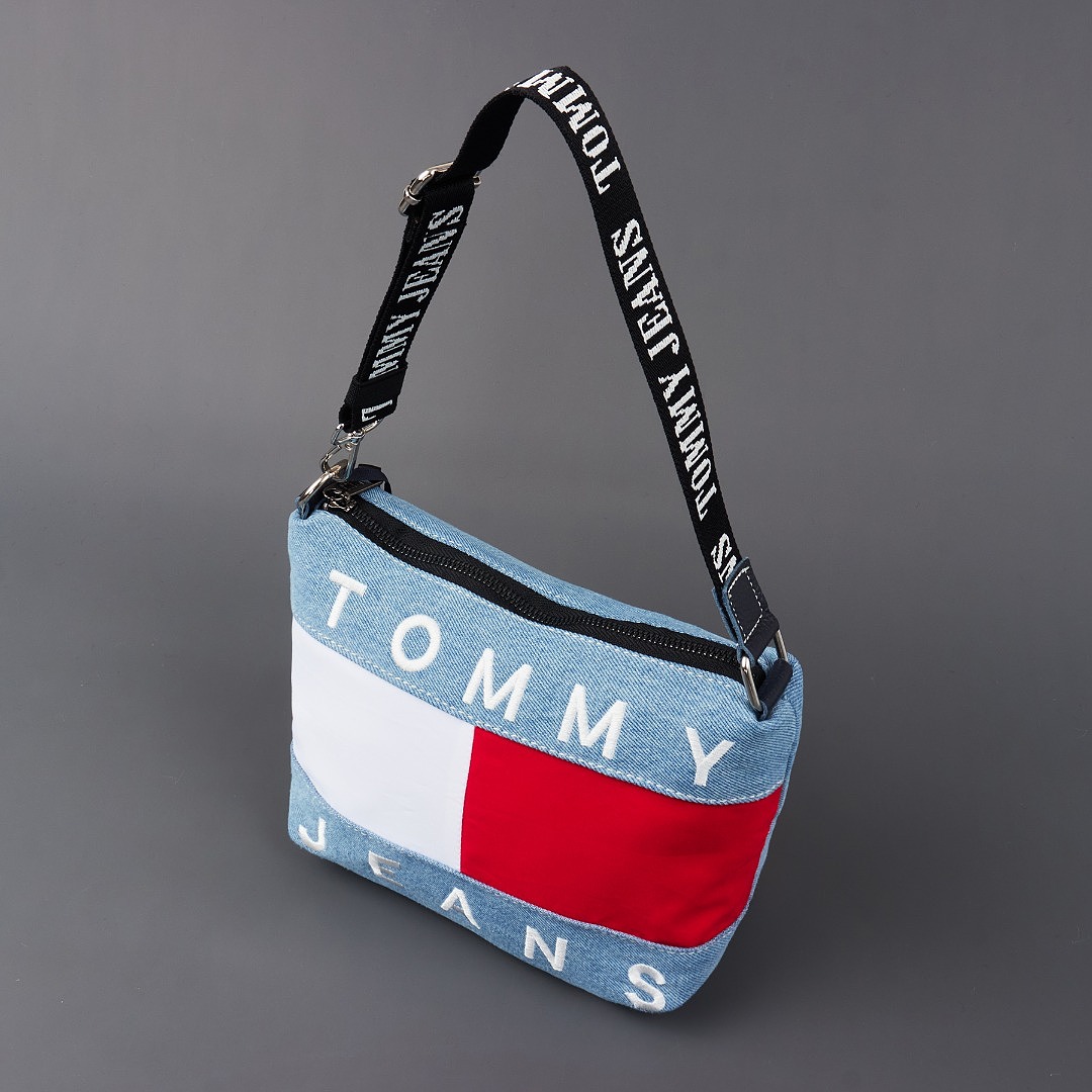 Tommy Hilfiger Tommy Jeans Denim Shoulder Bag · A3469 — תמונה 13