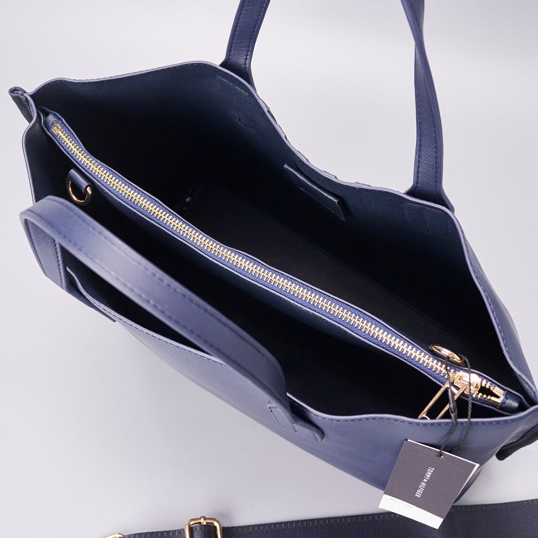 Tommy Hilfiger Signature Stripe Tote · A3340 — תמונה 10