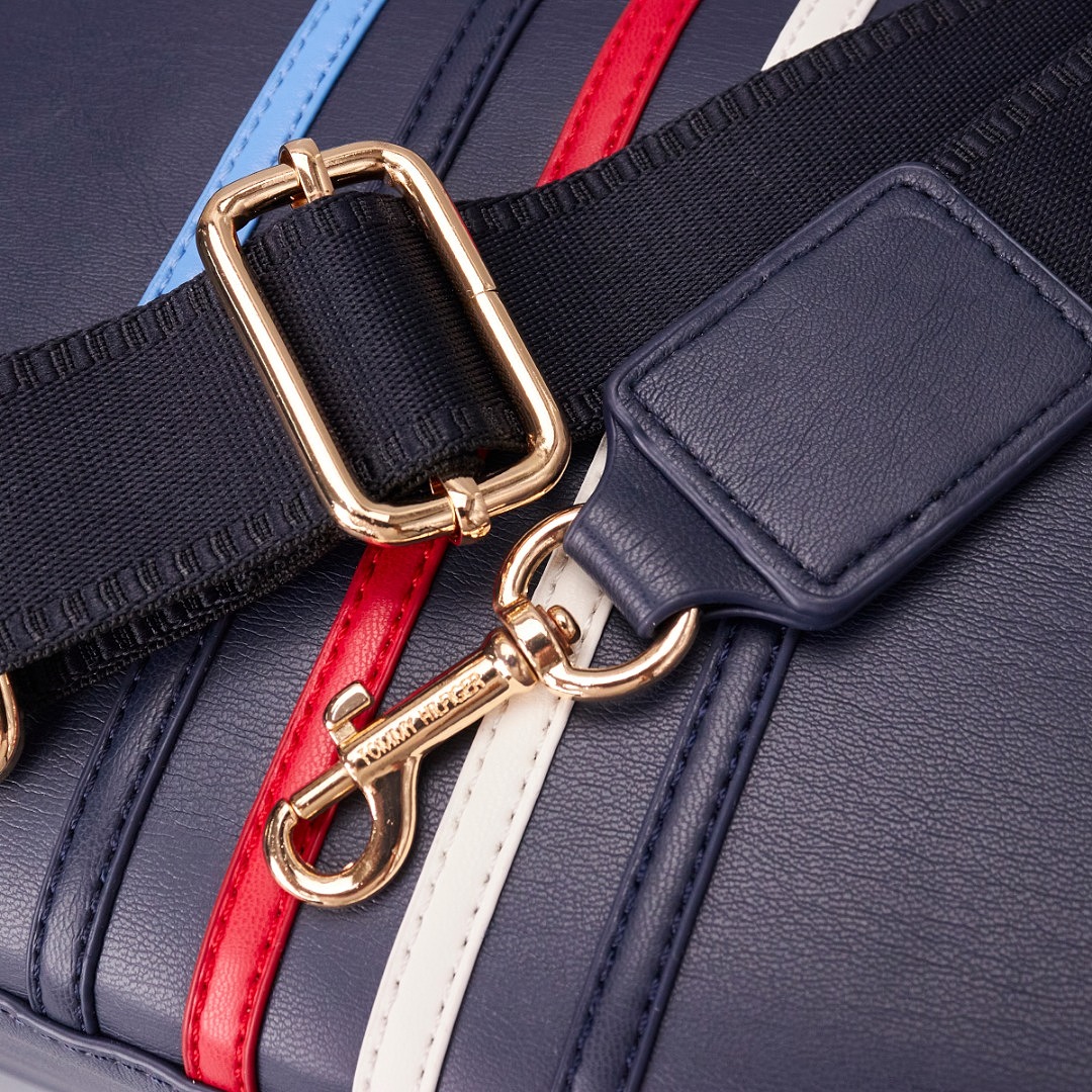 Tommy Hilfiger Signature Stripe Tote · A3340 — תמונה 5