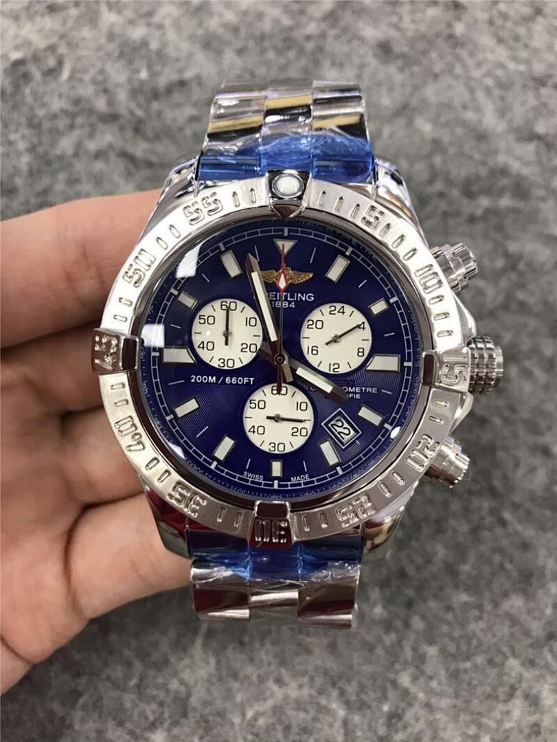 Breitling HE7700