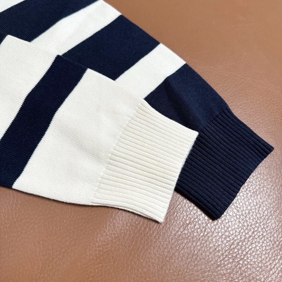Burberry — סוודר · A3419 — תמונה 19