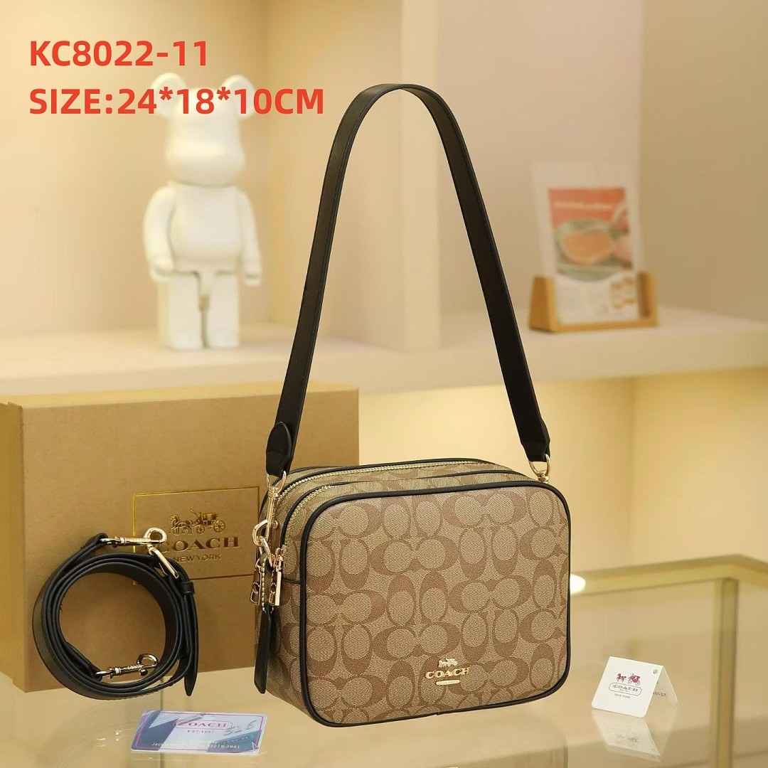 coach KC8022