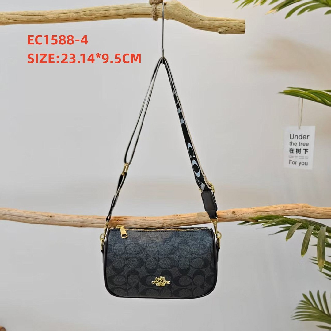 coach EC1588