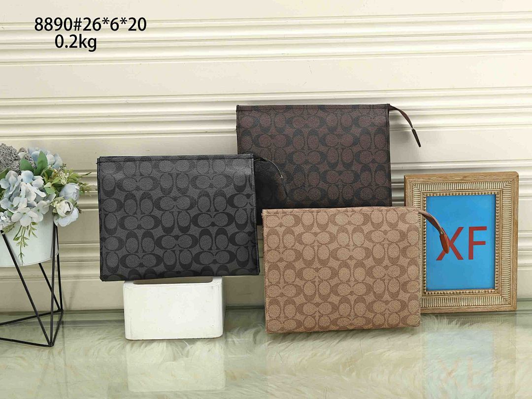 coach KC8890