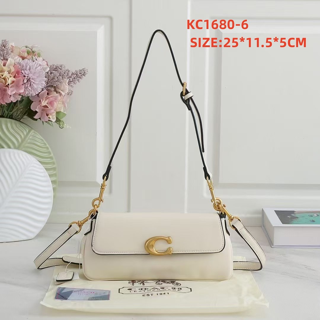 coach KC1680