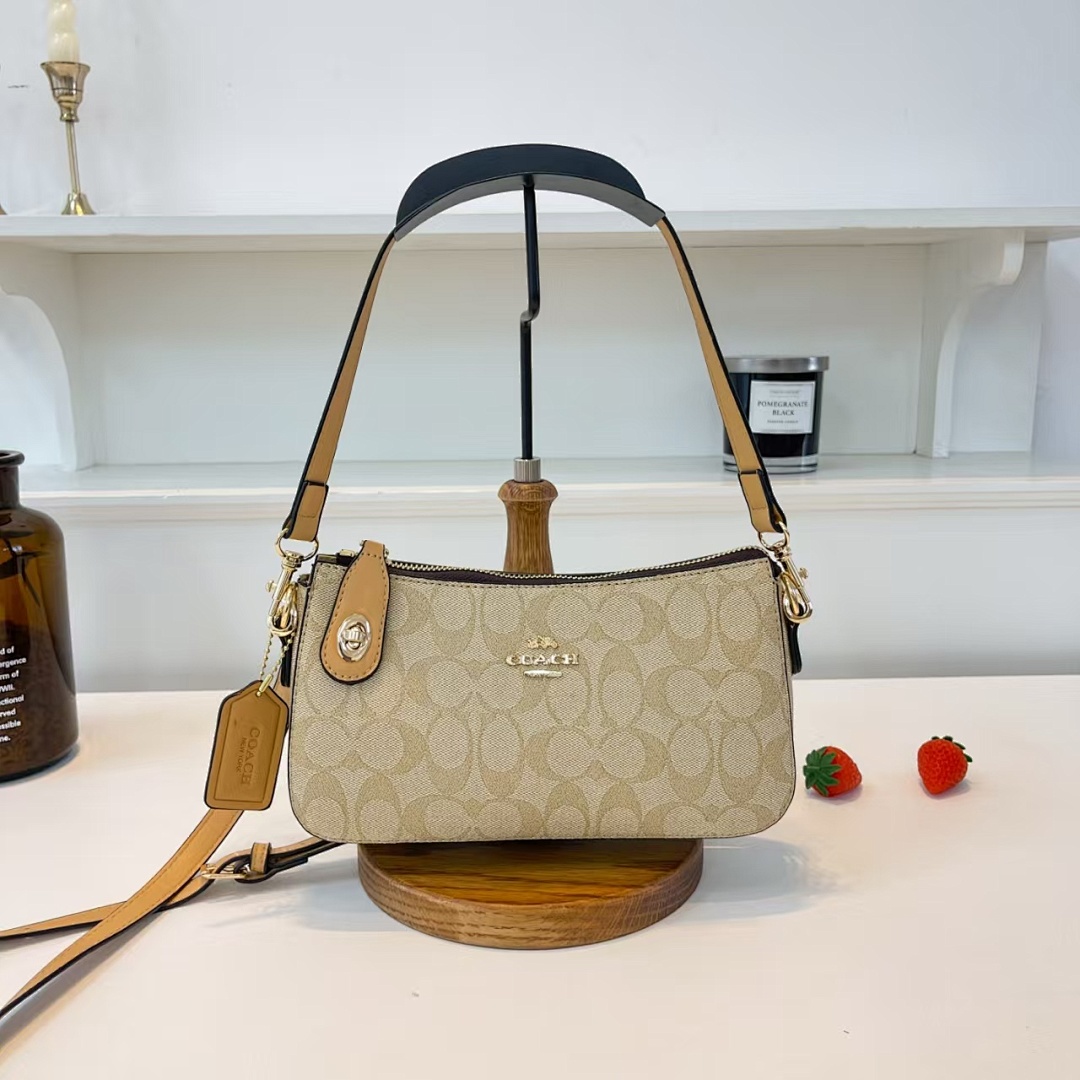 coach EC7716