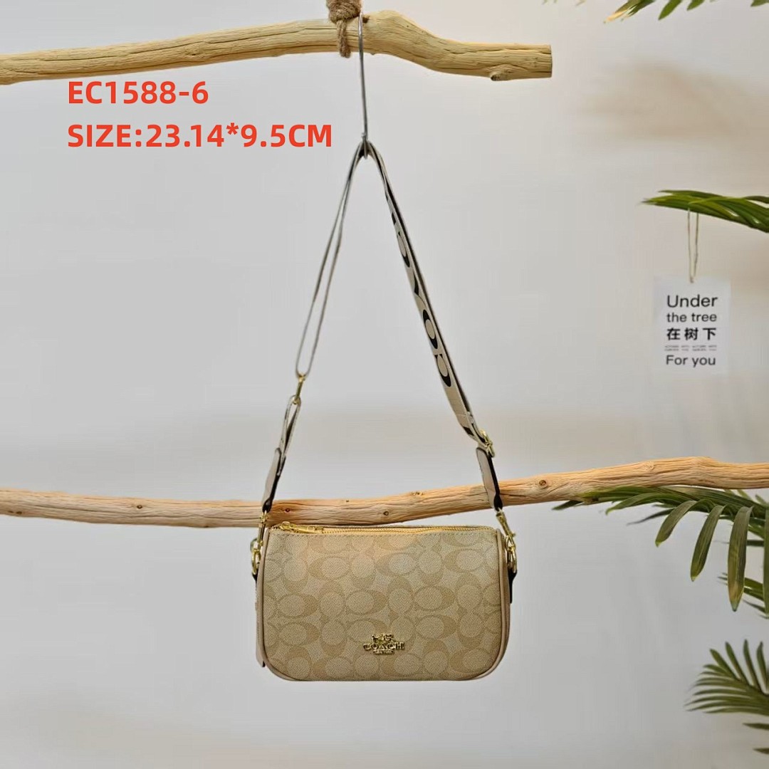 coach EC1588