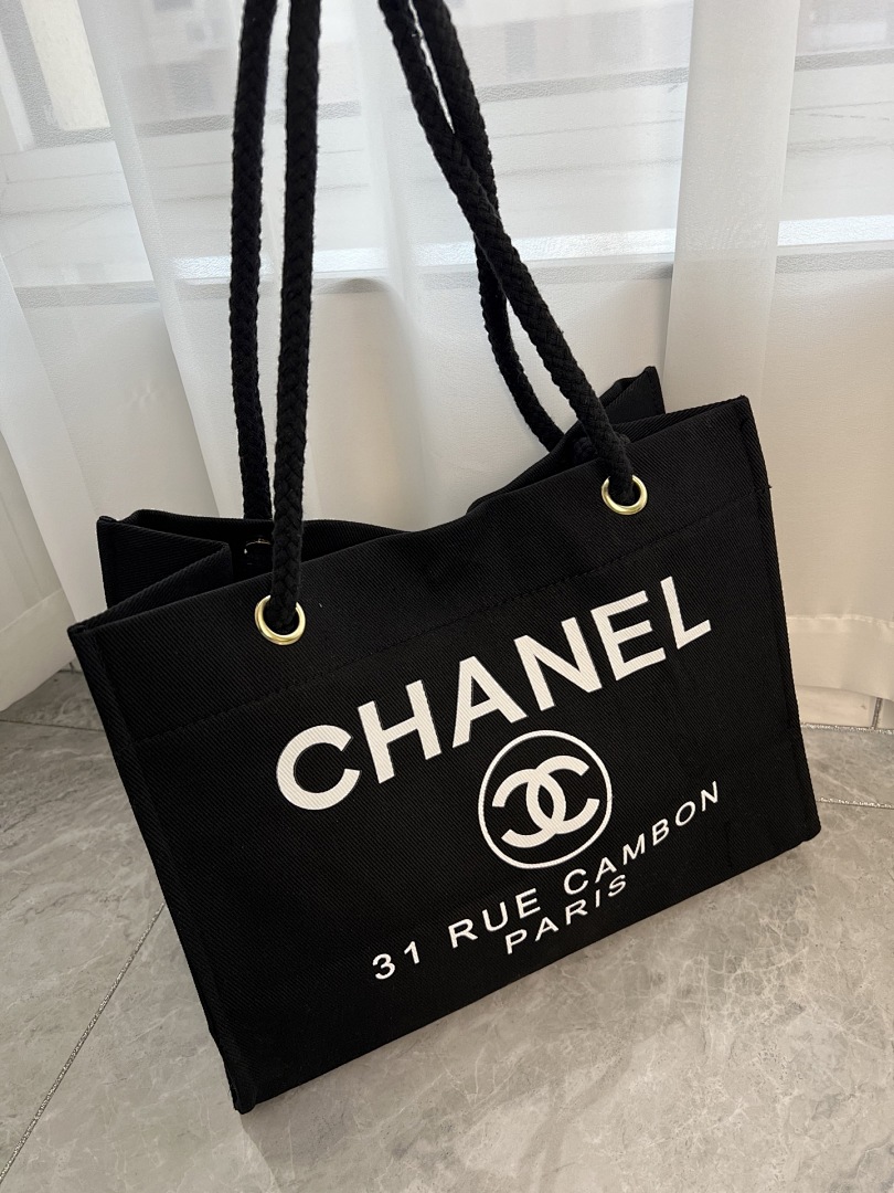 Chanel HE7768